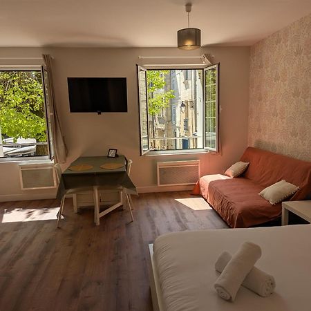 Studios Du Marche Au Bois Périgueux Exterior foto