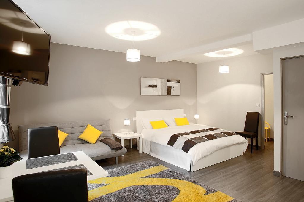 Studios Du Marche Au Bois Périgueux Zimmer foto