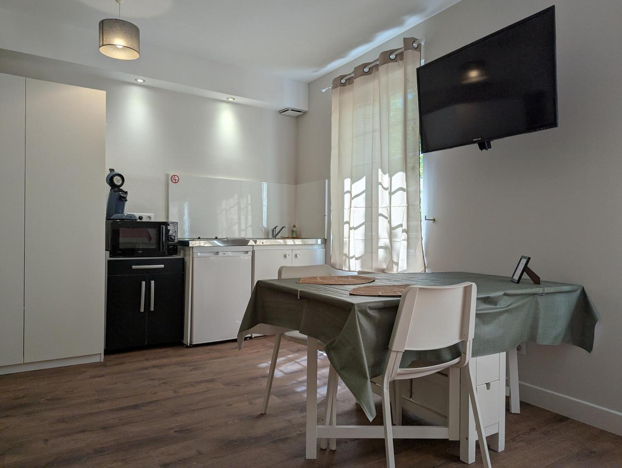 Studios Du Marche Au Bois Périgueux Exterior foto